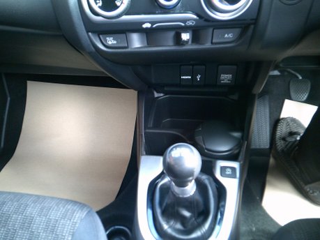 Honda Jazz I-VTEC SE ONLY 28,000 MILES FROM NEW 20