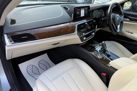 BMW 5 Series 520D XDRIVE SE - 360 DEGREE CAMERAS - IVORY LEATHER 22