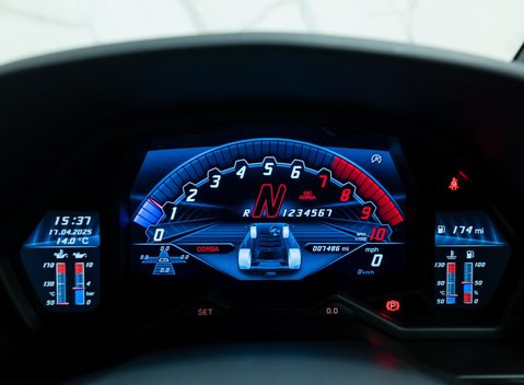 Lamborghini Aventador S LP 740-4 18