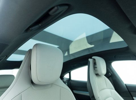 Porsche Taycan 4S 11