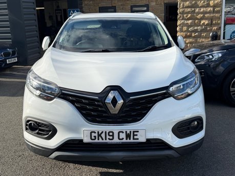 Renault Kadjar ICONIC TCE 3