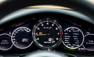 Porsche Panamera Turbo S E-Hybrid 18