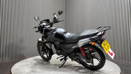 Honda CB CBF125 2022 HIGH MILES RUNNING PROJECT BIKE SPARES OR REPAIR 125CC 5