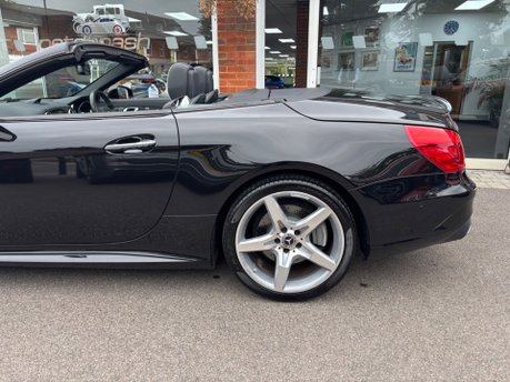 Mercedes-Benz SL Series 3.0 SL400 V6 AMG Line (Premium) Convertible Petrol G-Tronic+ Euro 6 (367ps) 6
