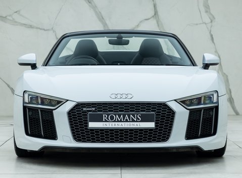 Audi R8 V10 Spyder 7