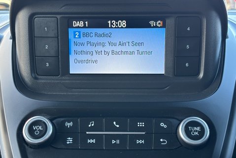 Ford Transit Courier Base Ecoboost 100 ps with Air Con / Rear Sensors 29