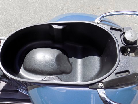 Piaggio Vespa GTV 125 17