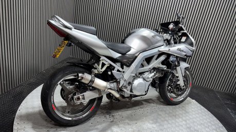 Suzuki SV1000 34k 2004 GOOD RUNNING 1000CC V TWIN PROJECT BIKE 2