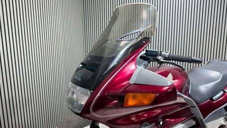 Honda ST 1998 58K GOOD RUNNING LIGHT PROJECT BIKE 1100CC 21