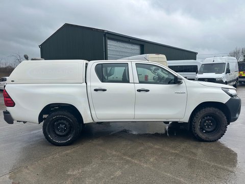 Toyota Hilux ACTIVE 4WD D-4D DCB 5