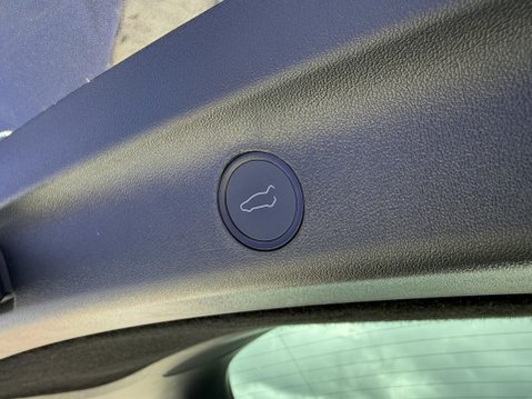 Tesla Model Y SUV 5dr Electric Auto RWD (346 ps) 23