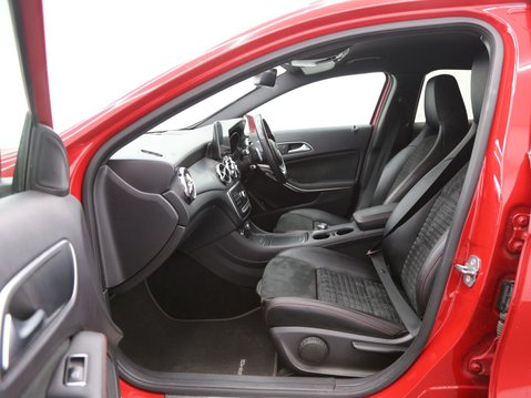 Mercedes-Benz GLA 1.6 GLA180 AMG Line Edition 7G-DCT Euro 6 (s/s) 5dr 23