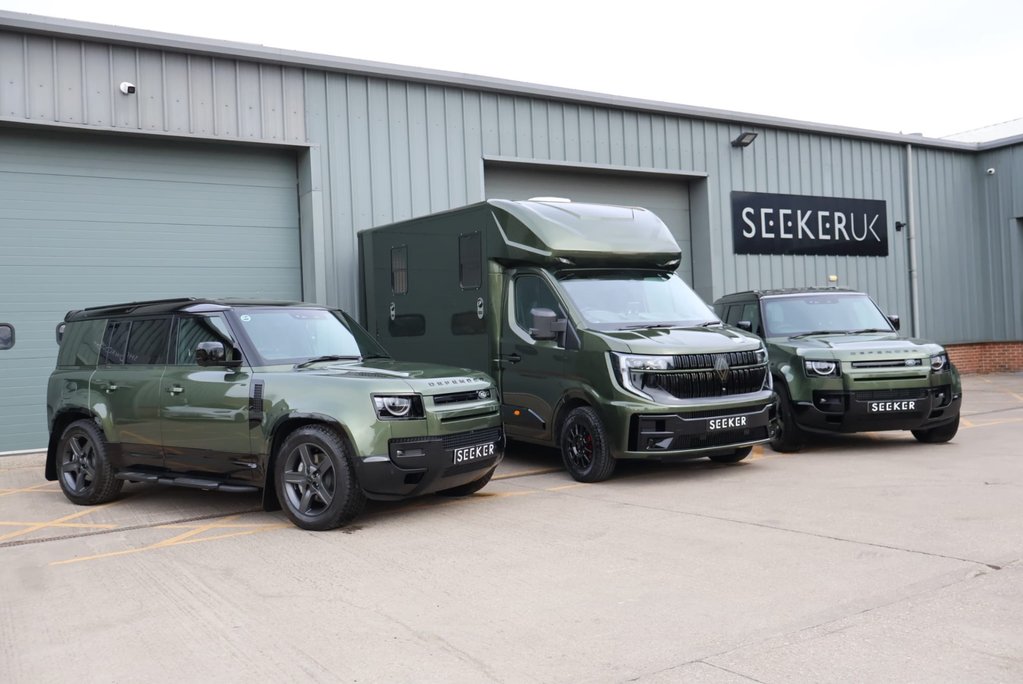 Renault Master BRAND NEW 3.5 TON STALLION BUILD EXTREME HEAVY DUTY HORSEBOX FROM SEEKER  23