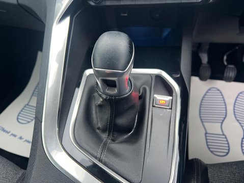 Peugeot 3008 1.2 PureTech Allure Euro 6 (s/s) 5dr 37