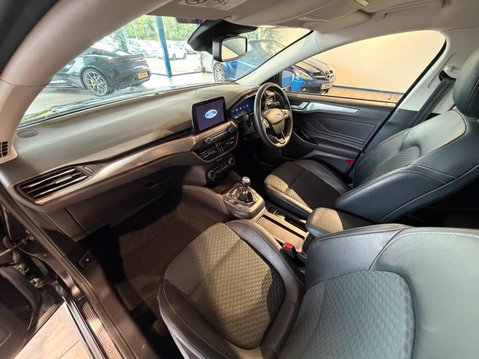 Ford Focus 1.0T EcoBoost MHEV Titanium X Edition Euro 6 (s/s) 5dr 29
