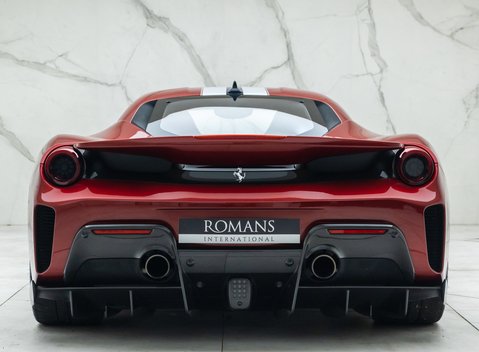 Ferrari 488 Pista 8