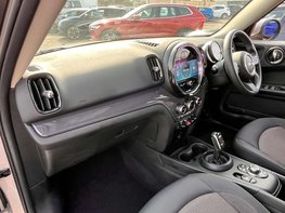 Mini Countryman 1.5 Countryman Cooper Classic Auto 5dr 17