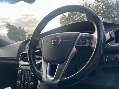Volvo V40 2.0 V40 Momentum T3 5dr 12