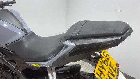 Yamaha MT-125 MT 125 2016 16K GPR EXHAUST NEW MOT SERVICED 125CC NAKED 7