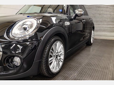 Mini Hatch 2.0 Cooper S Auto Euro 6 (s/s) 5dr 75