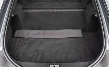 Mercedes-Benz Amg GT GT S 29