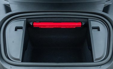 Porsche Taycan TURBO 36