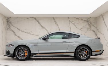 Ford Mustang Mach 1 2