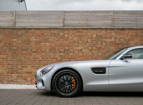Mercedes-Benz Amg GT GT S 27