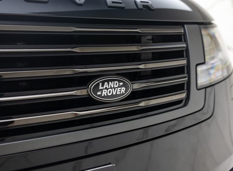 Land Rover Range Rover P615 SV 17