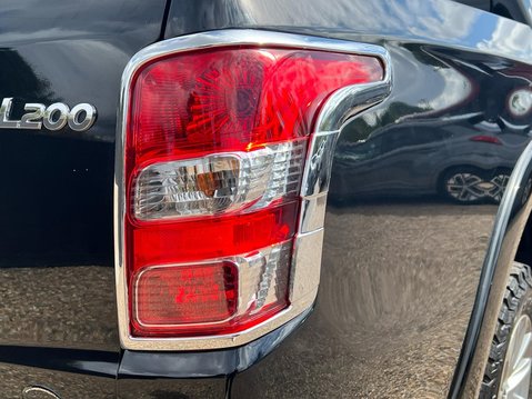 Mitsubishi L200 DI-D 4WD BARBARIAN DCB 19