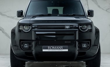 Land Rover Defender 90 D250 X-Dynamic SE URBAN 4