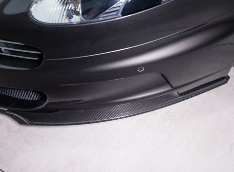 Aston Martin DBS V12 32