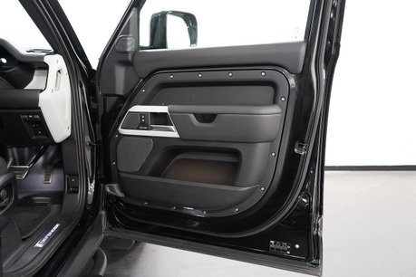 Land Rover Defender 3.0 D250 MHEV XS Edition SUV 5dr Diesel Auto 4WD Euro 6 (s/s) (250 ps) 7