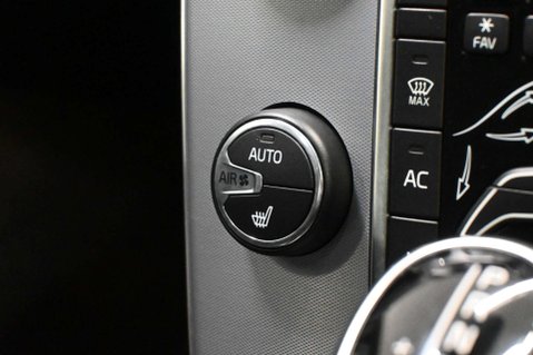Volvo V40 1.5 V40 Inscription Edition T3 Auto 5dr 29