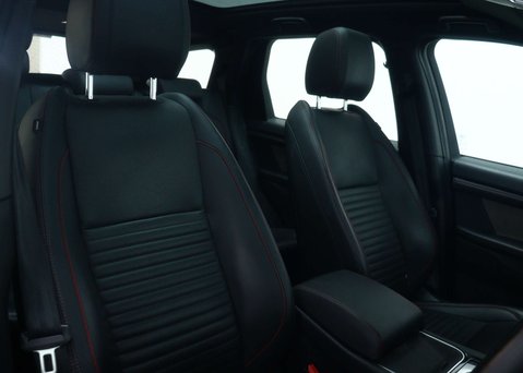 Land Rover Discovery Sport 2.0 Discovery Sport R-Dynamic HSE D Auto 4WD 5dr 46