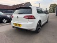 Volkswagen Golf GTI PERFORMANCE 2