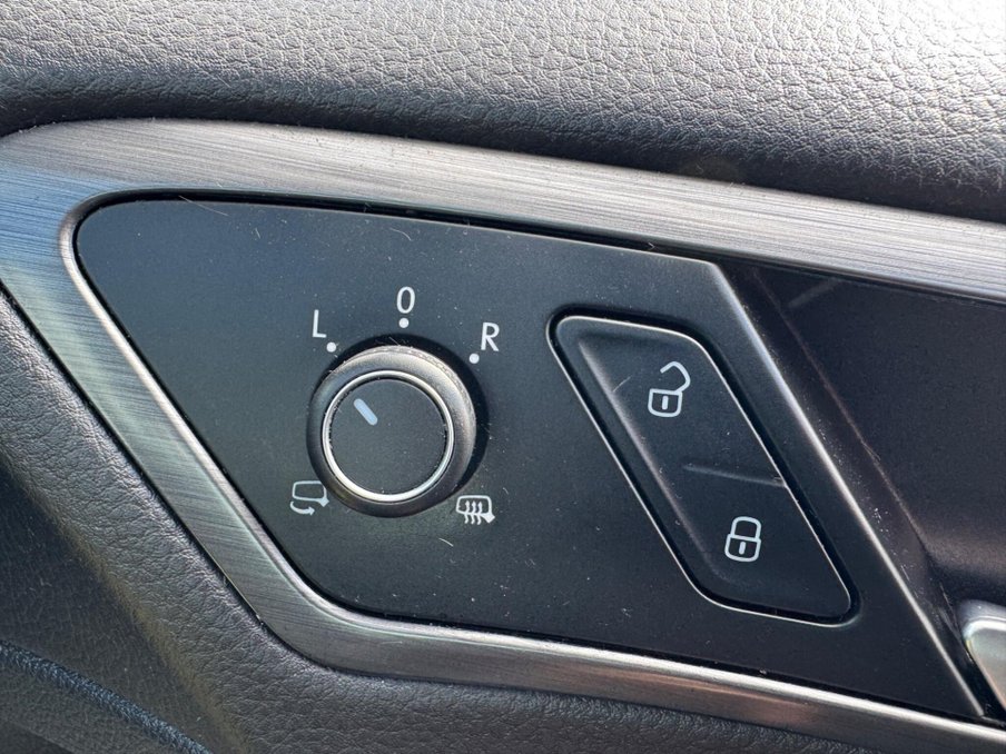 2019 Volkswagen Golf — image 34