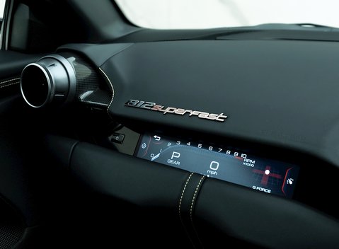 Ferrari 812 Superfast 17