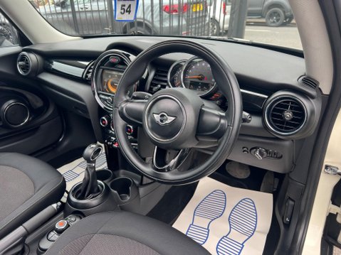 Mini Hatch 1.5 Cooper Auto Euro 6 (s/s) 3dr 19