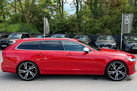 Volvo V90 D5 POWERPULSE R-DESIGN AWD 4