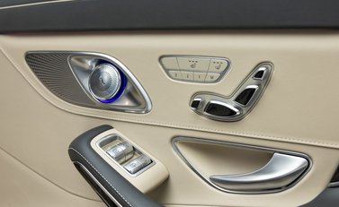 Mercedes-Benz S Class S650 MAYBACH 35