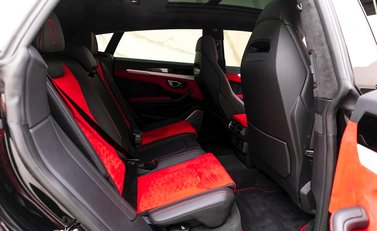 Lamborghini Urus NERO Design 14