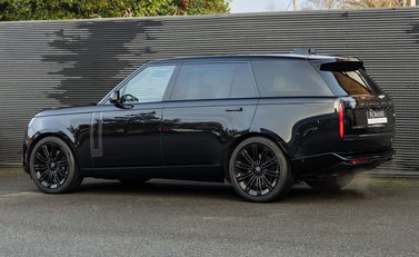 Land Rover Range Rover P530 FIRST EDITION LWB 4