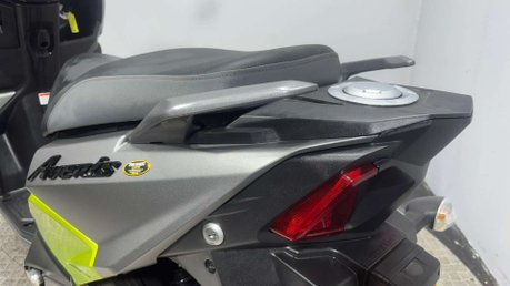 Suzuki Avenis 2023 ONLY 1K 1 OWNER VERY CLEAN 125CC LEARNER SCOOTER 36