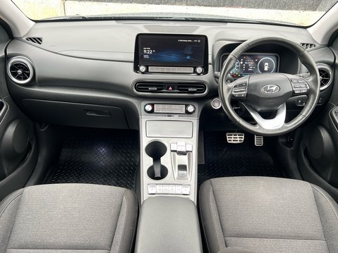 Hyundai KONA PREMIUM 10