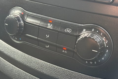 Mercedes-Benz Vito 114 Progressive L3 9g-Tronic Panel Van 20