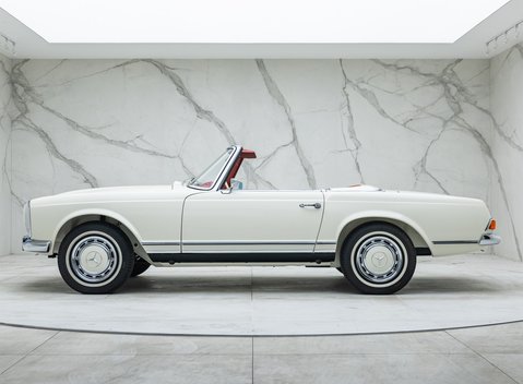 Mercedes-Benz 280 SL W113 Pagoda 3