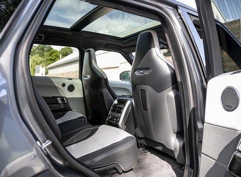 Land Rover Range Rover Sport SVR 14