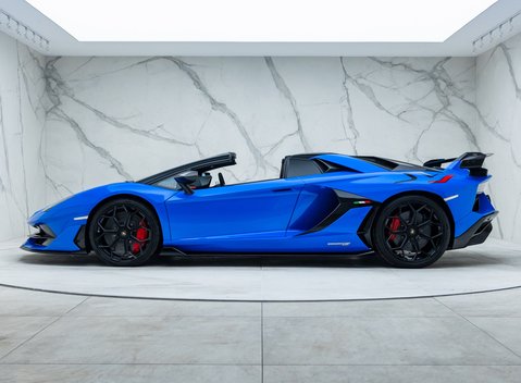Lamborghini Aventador LP 770-4 SVJ ROADSTER 3