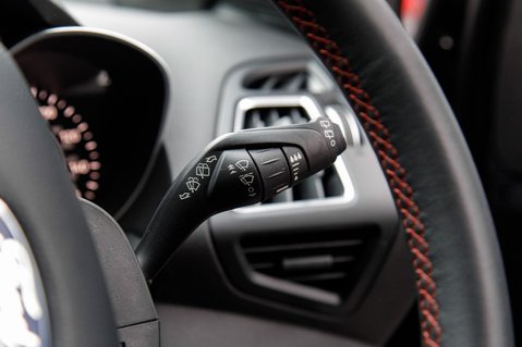 Ford Kuga ST-LINE EDITION 18